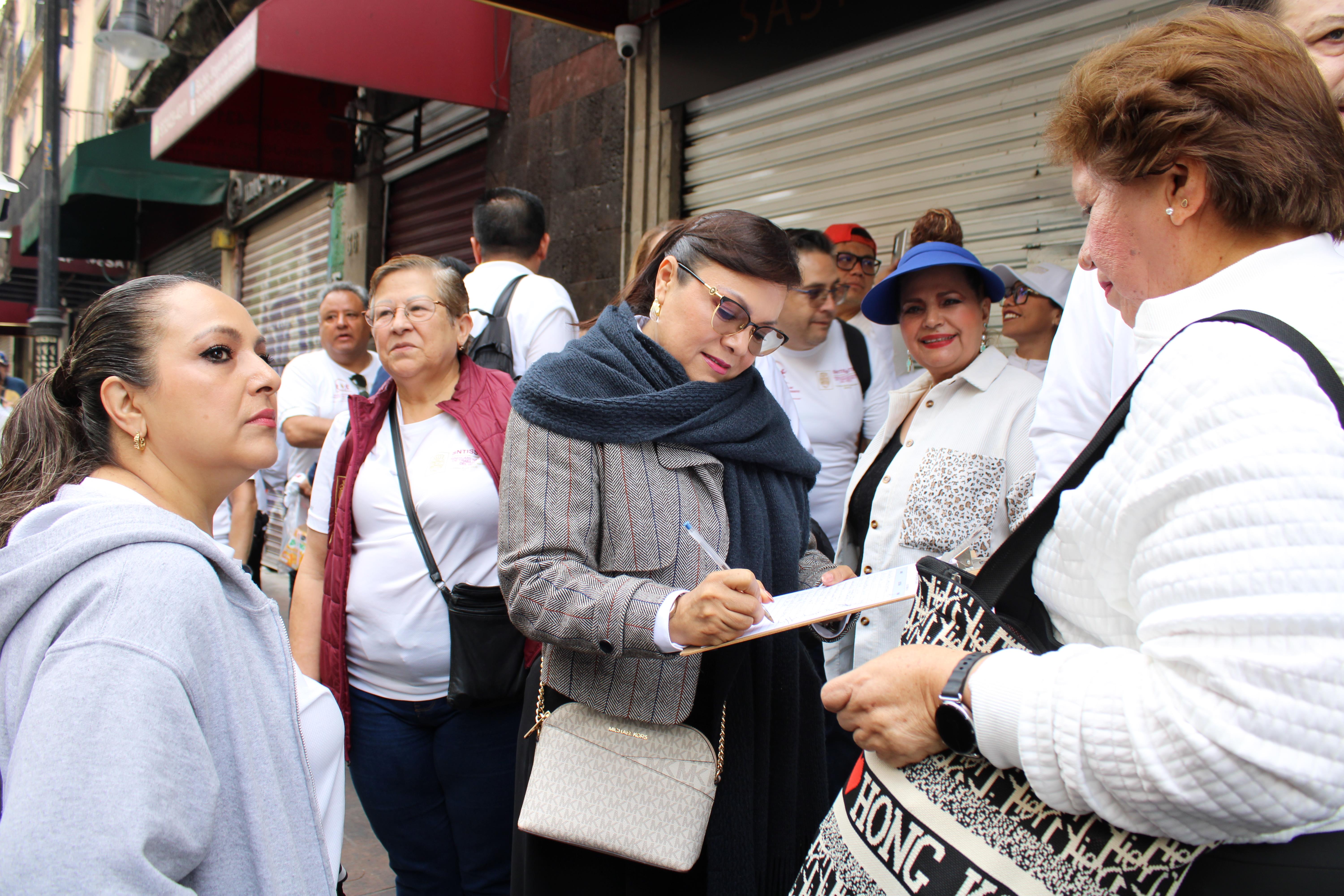 Asamblea informativa de la presidenta Claudia Sheinbaum Pardo en el Zócalo de la Ciudad de México 